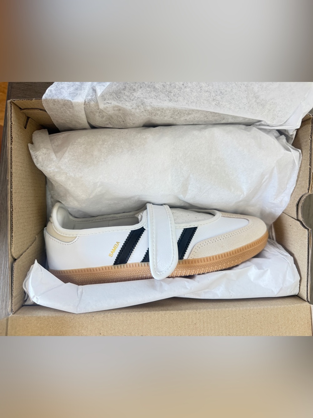 adidas Women’s Samba Jane Wide White with Black Stripes and Gum Sole. Size 7. - Picture 5 of 7